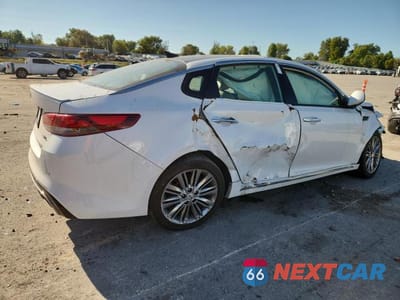 Trzecie zdjęcie samochodu z tyłu: 2018 KIA OPTIMA SXL VIN:5XXGV4L25JG206239 - miniatura