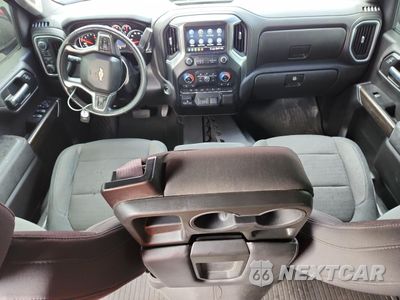 Zdjęcie 8 z 13 samochodu: 2020 CHEVROLET SILVERADO K1500 LT VIN:3GCUYDED0LG277048 - miniatura