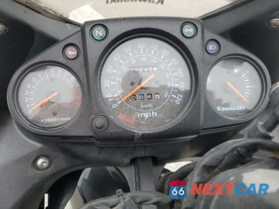 Zdjęcie 7 z 10 samochodu: 2010 KAWASAKI EX250 J VIN:JKAEXMJ19ADA63783 - miniatura