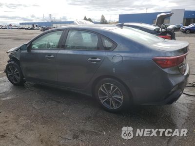 Drugie zdjęcie samochodu z przodu: 2023 KIA FORTE LX VIN:3KPF24AD9PE642876 - miniatura