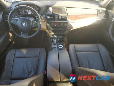 Zdjęcie 8 z 12 samochodu: 2009 BMW X5 XDRIVE30I VIN:5UXFE43599L272549 - miniatura