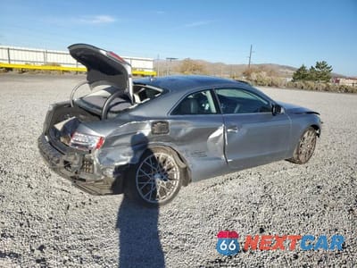 Trzecie zdjęcie samochodu z tyłu: 2010 AUDI A5 PREMIUM PLUS VIN:WAULFAFR8AA055988 - miniatura