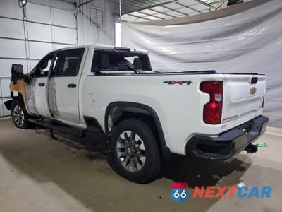 Drugie zdjęcie samochodu z przodu: 2022 CHEVROLET SILVERADO K2500 CUSTOM VIN:1GC4YME72NF209655 - miniatura