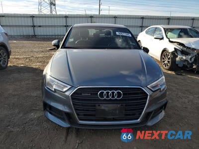 Piąte zdjęcie samochodu w środku: 2018 AUDI A3 PREMIUM PLUS VIN:WAUJ8GFF5J1021985 - miniatura