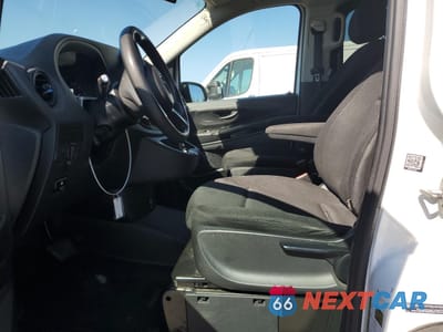 Zdjęcie 7 z 13 samochodu: 2019 MERCEDES-BENZ METRIS VIN:WD4PG2EE4K3513477 - miniatura