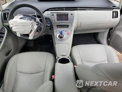 Zdjęcie 8 z 11 samochodu: 2013 TOYOTA PRIUS VIN:JTDKN3DU6D5594854 - miniatura
