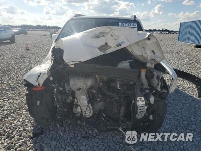 Piąte zdjęcie samochodu w środku: 2019 JEEP RENEGADE LATITUDE VIN:ZACNJABB7KPK87337 - miniatura