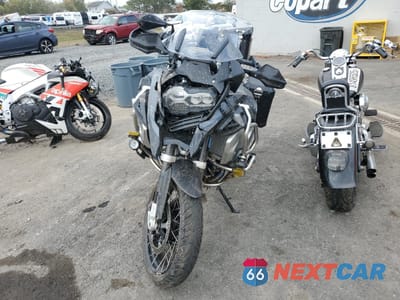 Drugie zdjęcie samochodu z przodu: 2022 BMW R 1250 GS ADVENTURE VIN:WB10M1309N6G04446 - miniatura