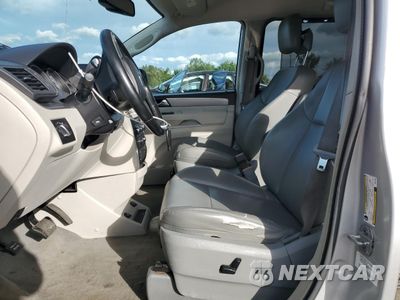 Zdjęcie 7 z 15 samochodu: 2011 VOLKSWAGEN ROUTAN SE VIN:2V4RW3DG0BR670838 - miniatura