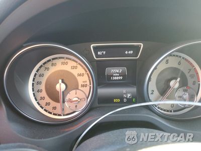 Zdjęcie 9 z 12 samochodu: 2014 MERCEDES-BENZ CLA 250 VIN:WDDSJ4EB4EN025667 - miniatura