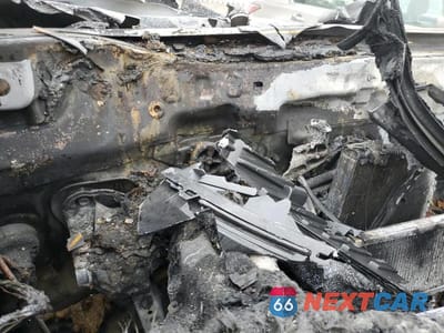 Zdjęcie 9 z 12 samochodu: 2023 MERCEDES-BENZ EQE SUV 500 4MATIC VIN:4JGGM2CB4PA039797 - miniatura