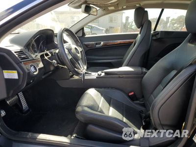 Zdjęcie 7 z 14 samochodu: 2013 MERCEDES-BENZ E 550 VIN:WDDKJ7DB2DF183372 - miniatura