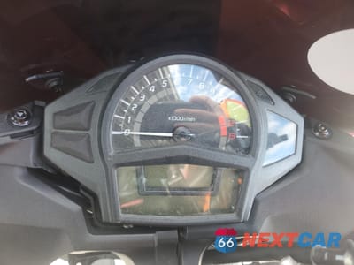 Zdjęcie 7 z 9 samochodu: 2015 KAWASAKI EX650 E VIN:JKAEXEE1XFDA18679 - miniatura