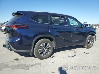 Trzecie zdjęcie samochodu z tyłu: 2024 TOYOTA HIGHLANDER LE VIN:5TDKDRBH0RS564648 - miniatura