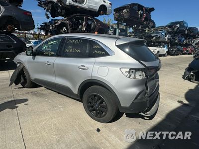 Trzecie zdjęcie samochodu z tyłu: 2020 FORD ESCAPE SE VIN:1FMCU9G65LUA74488 - miniatura