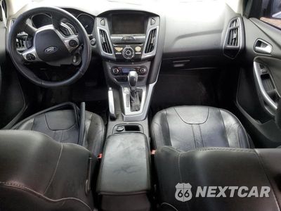 Zdjęcie 8 z 13 samochodu: 2012 FORD FOCUS TITANIUM VIN:1FAHP3J21CL342839 - miniatura