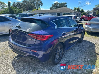 Czwarte zdjęcie samochodu z boku: 2017 INFINITI QX30 BASE VIN:SJKCH5CPXHA034512 - miniatura