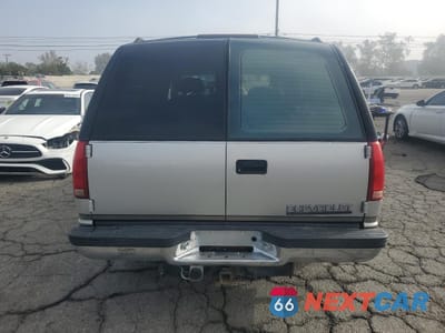Zdjęcie 6 z 14 samochodu: 1999 CHEVROLET SUBURBAN K1500 VIN:3GNFK16R7XG129897 - miniatura