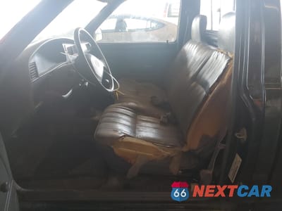 Zdjęcie 7 z 12 samochodu: 1992 TOYOTA PICKUP 1/2 TON SHORT WHEELBASE VIN:JT4RN81A9N0088603 - miniatura