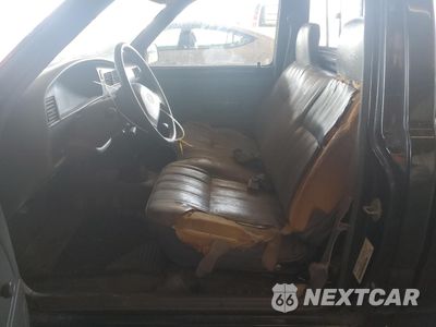 Zdjęcie 7 z 12 samochodu: 1992 TOYOTA PICKUP 1/2 TON SHORT WHEELBASE VIN:JT4RN81A9N0088603 - miniatura