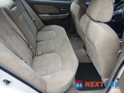 Zdjęcie 10 z 12 samochodu: 2002 HYUNDAI SONATA GLS VIN:KMHWF35H32A652192 - miniatura