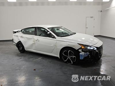 Czwarte zdjęcie samochodu z boku: 2025 NISSAN ALTIMA SR VIN:1N4BL4CV7SN359291 - miniatura