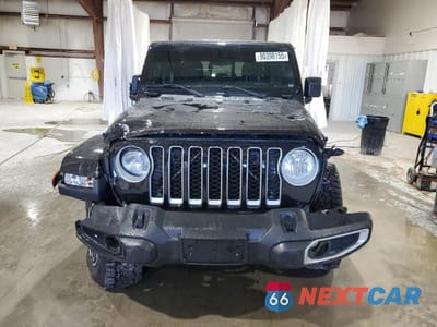 Piąte zdjęcie samochodu w środku: 2020 JEEP GLADIATOR OVERLAND VIN:1C6HJTFG0LL124706 - miniatura