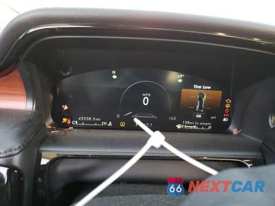 Zdjęcie 9 z 15 samochodu: 2023 LINCOLN NAUTILUS RESERVE VIN:2LMPJ8K96PBL05520 - miniatura