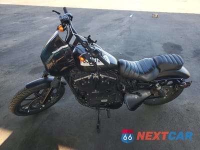 Trzecie zdjęcie samochodu z tyłu: 2016 HARLEY-DAVIDSON XL883 IRON 883 VIN:1HD4LE236GC413884 - miniatura