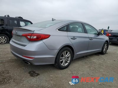 Trzecie zdjęcie samochodu z tyłu: 2015 HYUNDAI SONATA SE VIN:5NPE24AF6FH133254 - miniatura