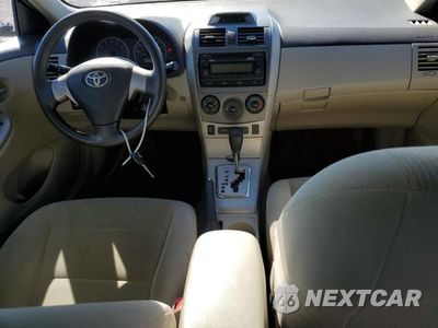 Zdjęcie 8 z 11 samochodu: 2012 TOYOTA COROLLA BASE VIN:2T1BU4EE0CC814300 - miniatura