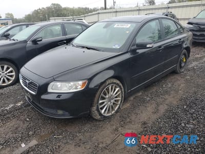 2010 VOLVO S40 2.4I YV1390MS0A2490423 - główne zdjęcie licytacji z USA - miniatura