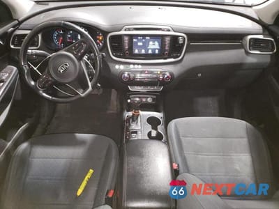 Zdjęcie 8 z 13 samochodu: 2017 KIA SORENTO LX VIN:5XYPGDA34HG246677 - miniatura