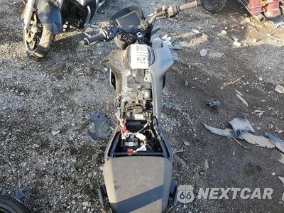 Zdjęcie 6 z 9 samochodu: 2024 HUSQVARNA SVARTPILEN VIN:MD2JUJ404RN210877 - miniatura