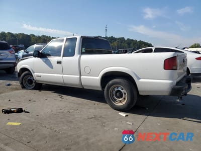 Drugie zdjęcie samochodu z przodu: 2002 CHEVROLET S TRUCK S10 VIN:1GCCS19W528185316 - miniatura