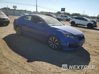 Czwarte zdjęcie samochodu z boku: 2012 KIA OPTIMA SX VIN:5XXGR4A61CG045191 - miniatura