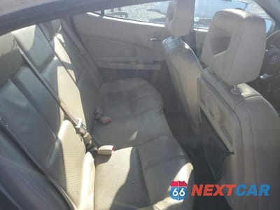 Zdjęcie 10 z 13 samochodu: 2004 PONTIAC GRAND PRIX GT2 VIN:2G2WS522X41330100 - miniatura