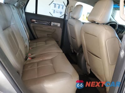 Zdjęcie 11 z 13 samochodu: 2008 LINCOLN MKX VIN:2LMDU68C78BJ31444 - miniatura