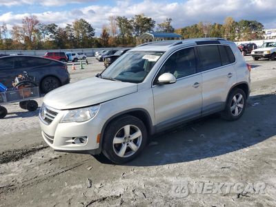 2011 VOLKSWAGEN TIGUAN S WVGAV7AX1BW500805 - główne zdjęcie licytacji z USA - miniatura