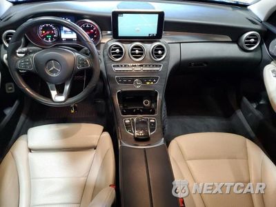 Zdjęcie 8 z 12 samochodu: 2015 MERCEDES-BENZ C 300 4MATIC VIN:55SWF4KB2FU081672 - miniatura