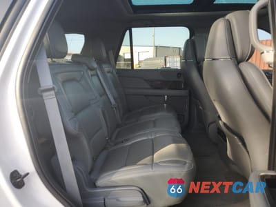 Zdjęcie 11 z 16 samochodu: 2018 LINCOLN NAVIGATOR SELECT VIN:5LMJJ2HT7JEL21199 - miniatura