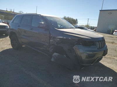 Czwarte zdjęcie samochodu z boku: 2017 JEEP GRAND CHEROKEE LAREDO VIN:1C4RJFAG9HC946708 - miniatura