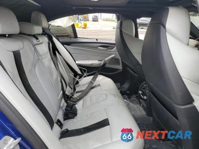 Zdjęcie 10 z 13 samochodu: 2019 BMW M5 VIN:WBSJF0C50KB446921 - miniatura