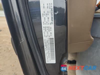 Zdjęcie 13 z 13 samochodu: 2011 VOLKSWAGEN ROUTAN SEL VIN:2V4RW5DG5BR804996 - miniatura