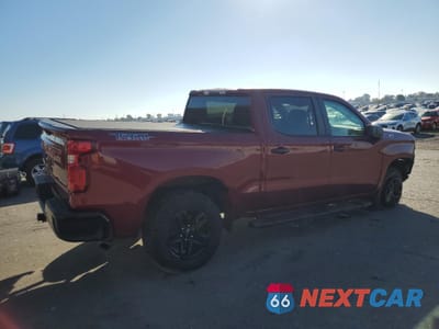 Trzecie zdjęcie samochodu z tyłu: 2020 CHEVROLET SILVERADO K1500 TRAIL BOSS CUSTOM VIN:3GCPYCEH8LG236872 - miniatura