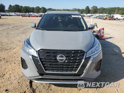 Piąte zdjęcie samochodu w środku: 2023 NISSAN KICKS SV VIN:3N1CP5CV2PL545422 - miniatura