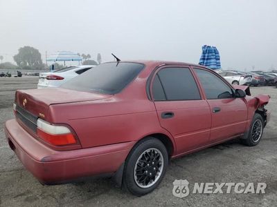 Trzecie zdjęcie samochodu z tyłu: 1997 TOYOTA COROLLA BASE VIN:1NXBA02EXVZ647838 - miniatura