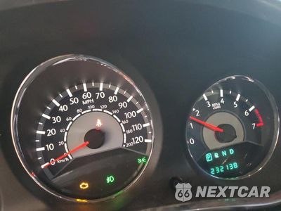 Zdjęcie 9 z 12 samochodu: 2013 CHRYSLER 200 LIMITED VIN:1C3CCBCG7DN592440 - miniatura
