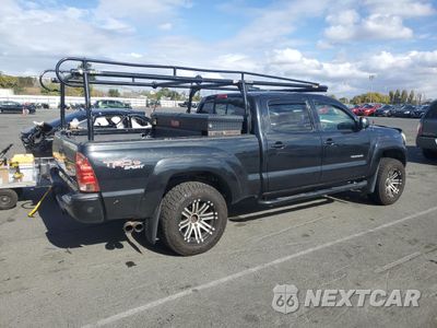 Trzecie zdjęcie samochodu z tyłu: 2005 TOYOTA TACOMA DOUBLE CAB PRERUNNER LONG BED VIN:5TEKU72N65Z116227 - miniatura