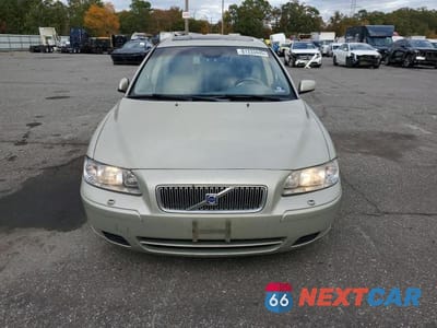 Piąte zdjęcie samochodu w środku: 2006 VOLVO V70 VIN:YV1SW612662570909 - miniatura